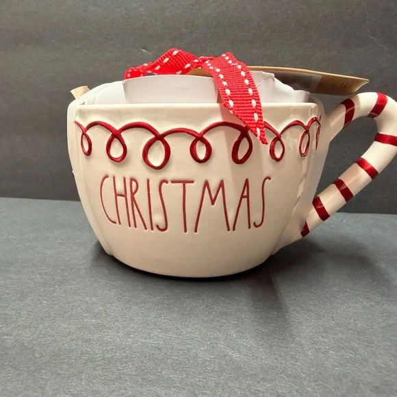 RAE DUNN CHRISTMAS CANDY CANE MEASURING CUPS - BRAND NEW - Picture 1 of 3